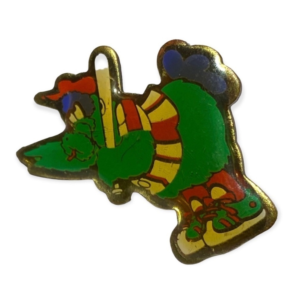 Vintage Phillie Phanatics Collar Clip